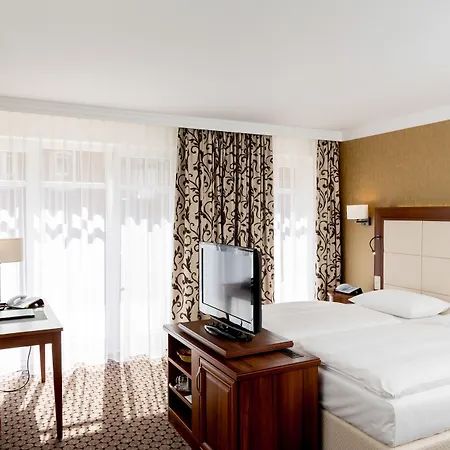 Dorint Herrenkrug Parkhotel 4*