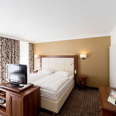 Dorint Herrenkrug Parkhotel Hotel