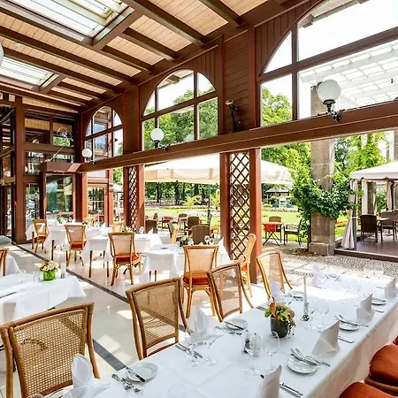 Dorint Herrenkrug Parkhotel 4* ماغديبورغ