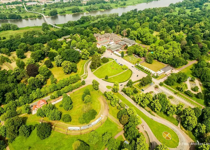 Szálloda Dorint Herrenkrug Parkhotel Magdeburg